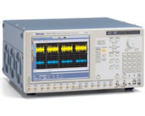 Tektronix AWG7000BⲨη